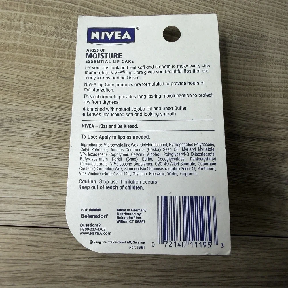 Nivea Lip Balm Bundle Mint Minerals Moisture Shimmer Shea Butter Jojoba‎ Oil Lot